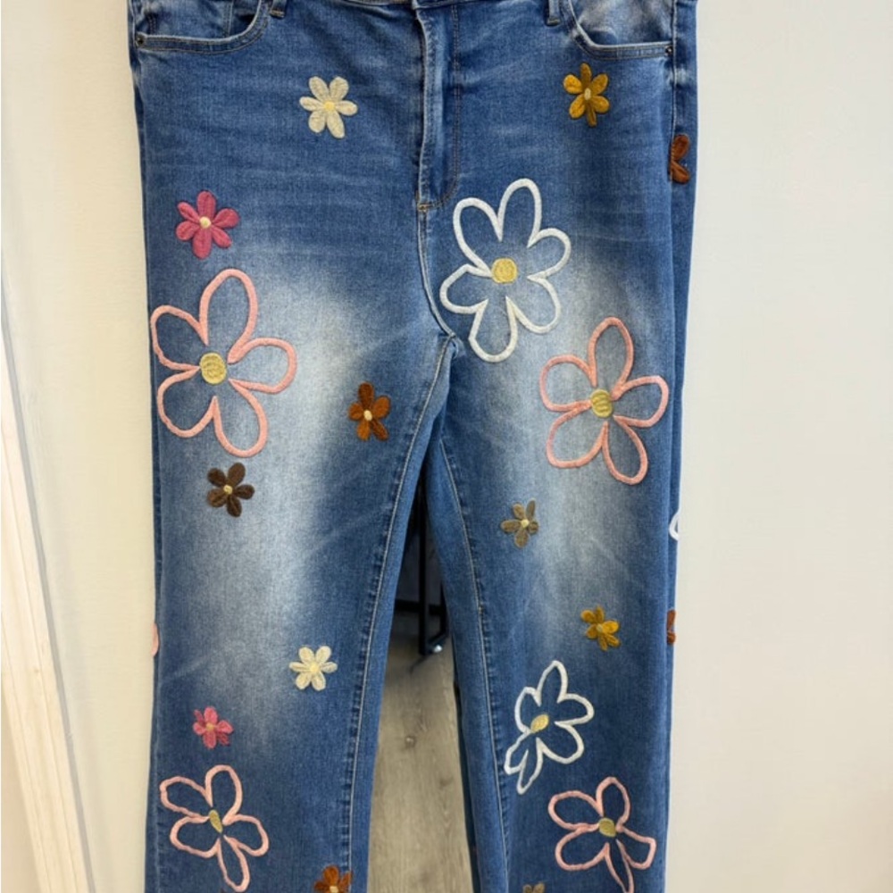 Oli & Hali Blue Floral Embroidered Women's Jeans